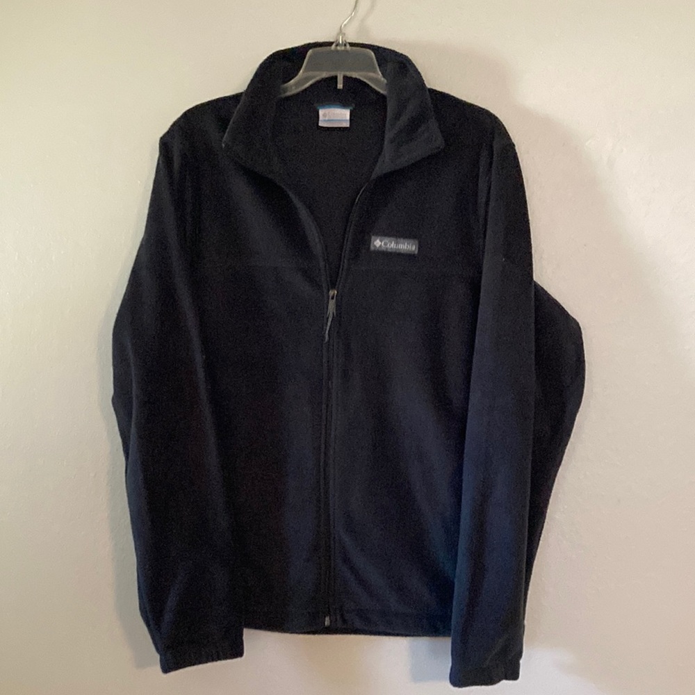 Mens Columbia jacket deep front pocket
